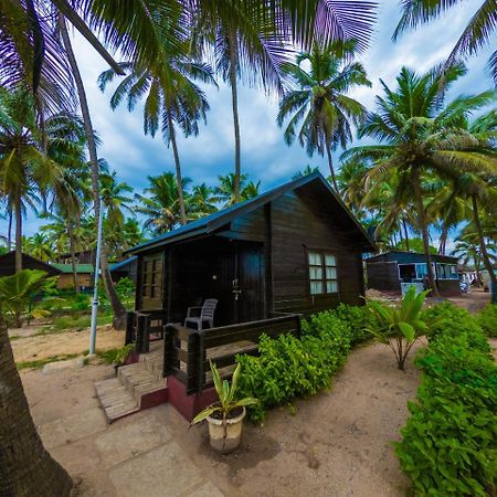 Vista Praia Beach Resort 안주나 외부 사진