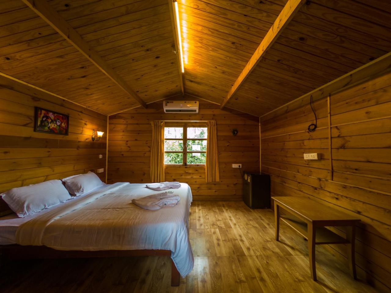 Vista Praia Beach Resort 안주나 외부 사진