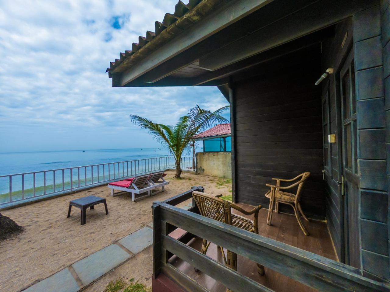 Vista Praia Beach Resort 안주나 외부 사진