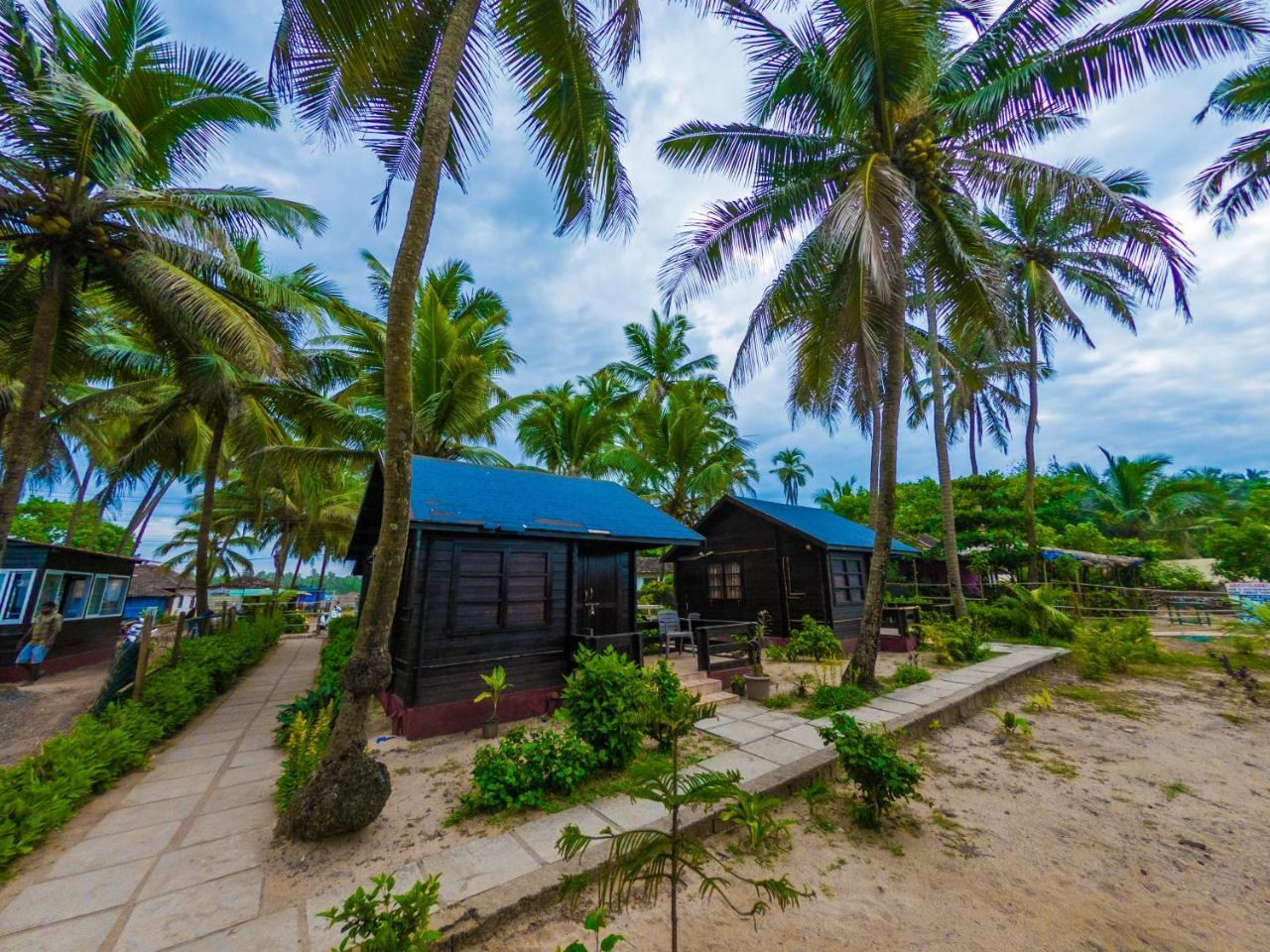 Vista Praia Beach Resort 안주나 외부 사진