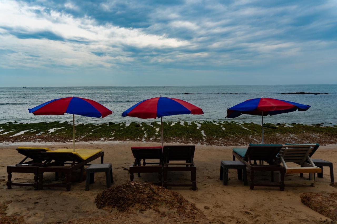 Vista Praia Beach Resort 안주나 외부 사진
