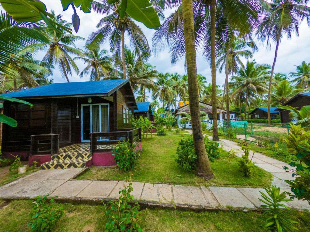 Vista Praia Beach Resort 안주나 외부 사진