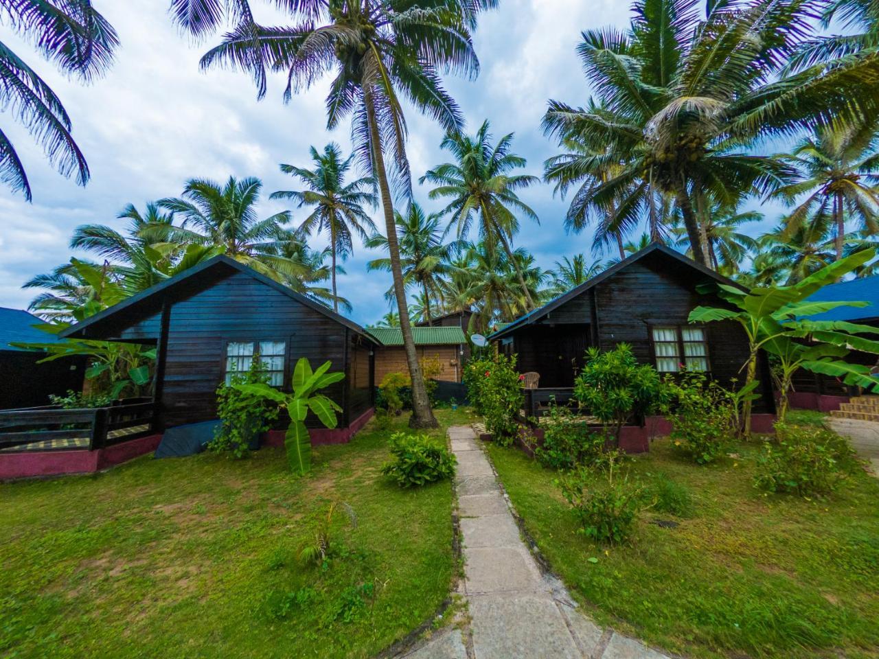 Vista Praia Beach Resort 안주나 외부 사진