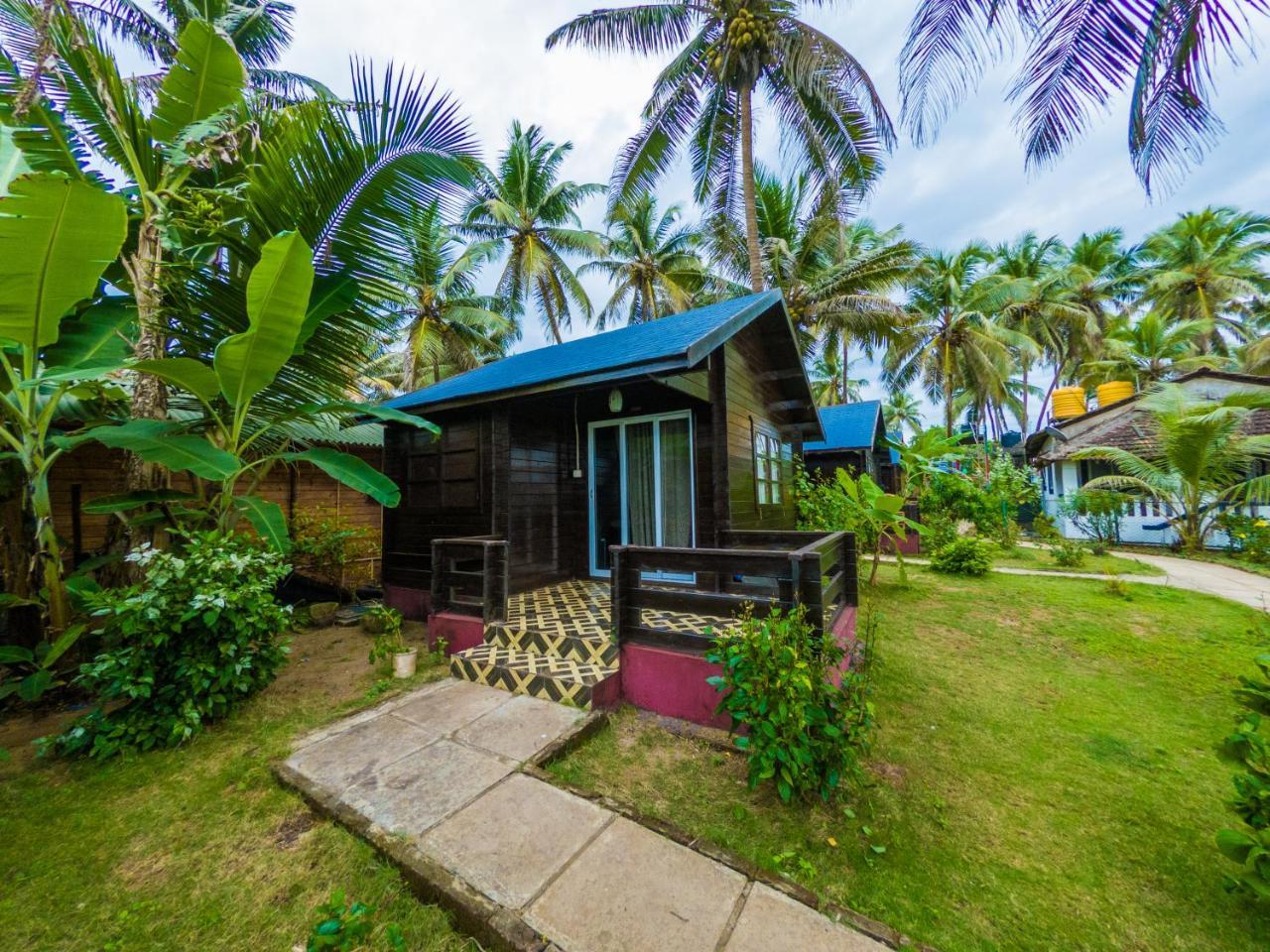 Vista Praia Beach Resort 안주나 외부 사진
