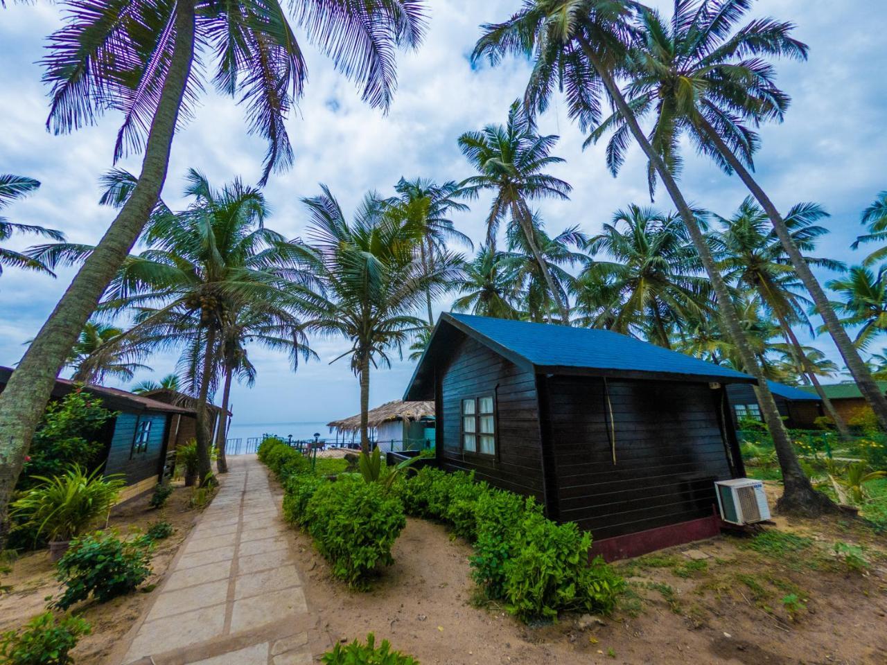 Vista Praia Beach Resort 안주나 외부 사진