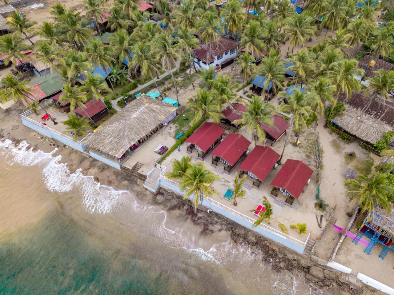 Vista Praia Beach Resort 안주나 외부 사진