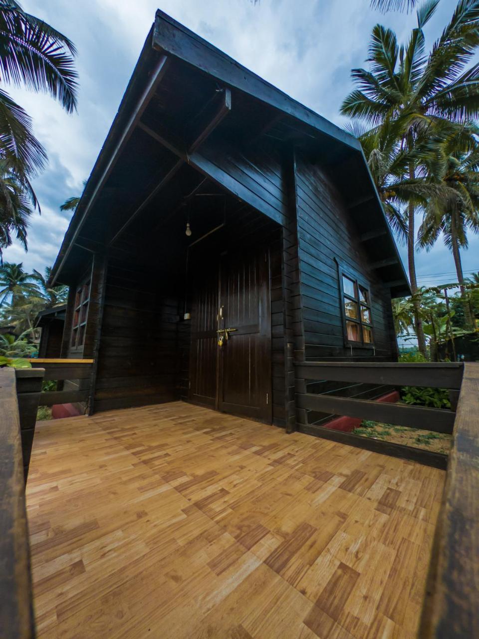 Vista Praia Beach Resort 안주나 외부 사진