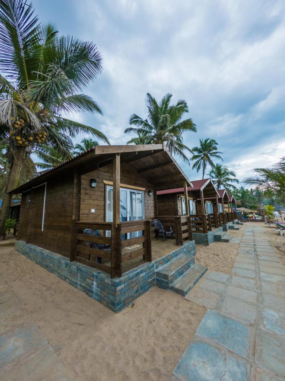 Vista Praia Beach Resort 안주나 외부 사진