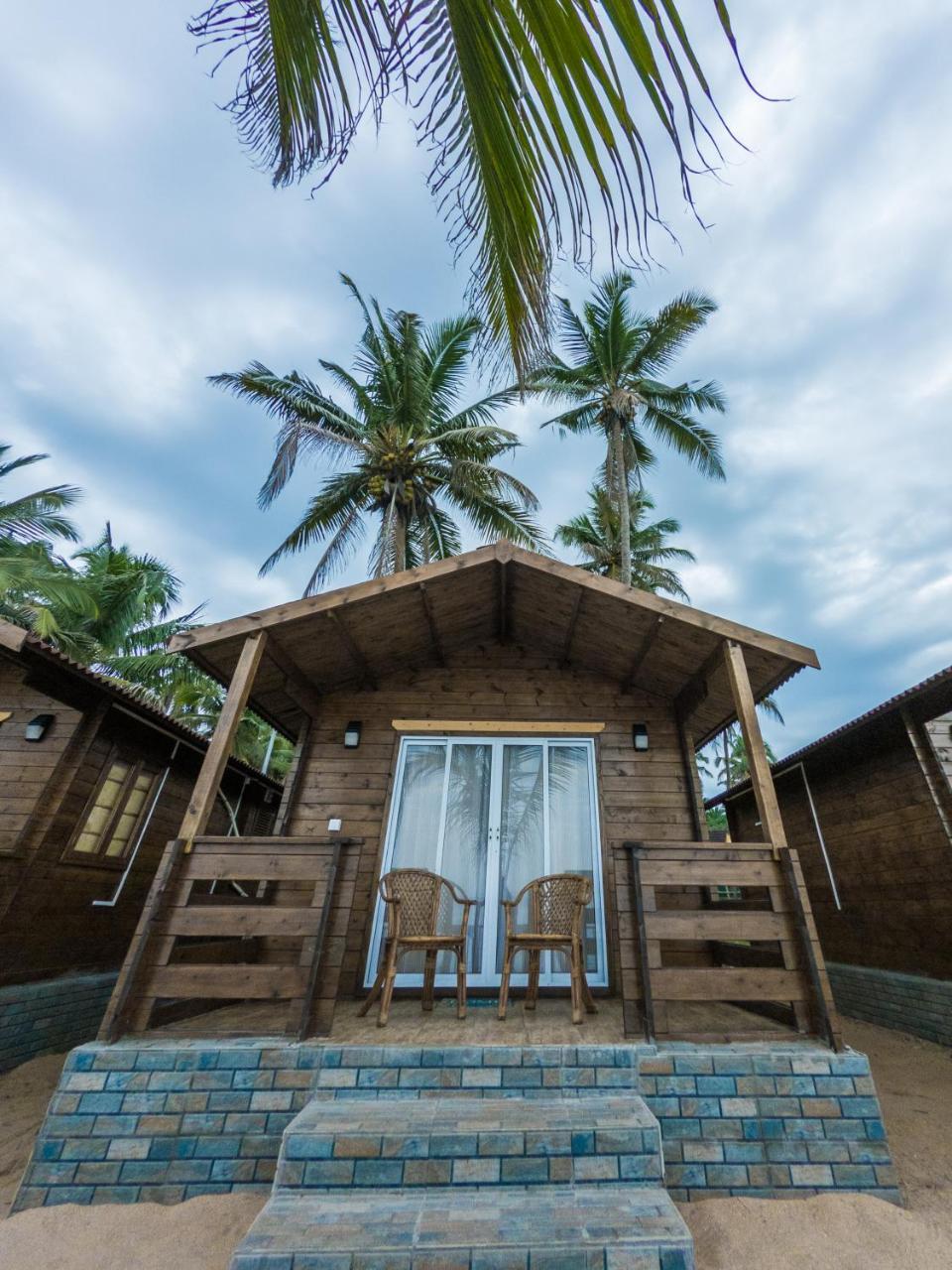 Vista Praia Beach Resort 안주나 외부 사진