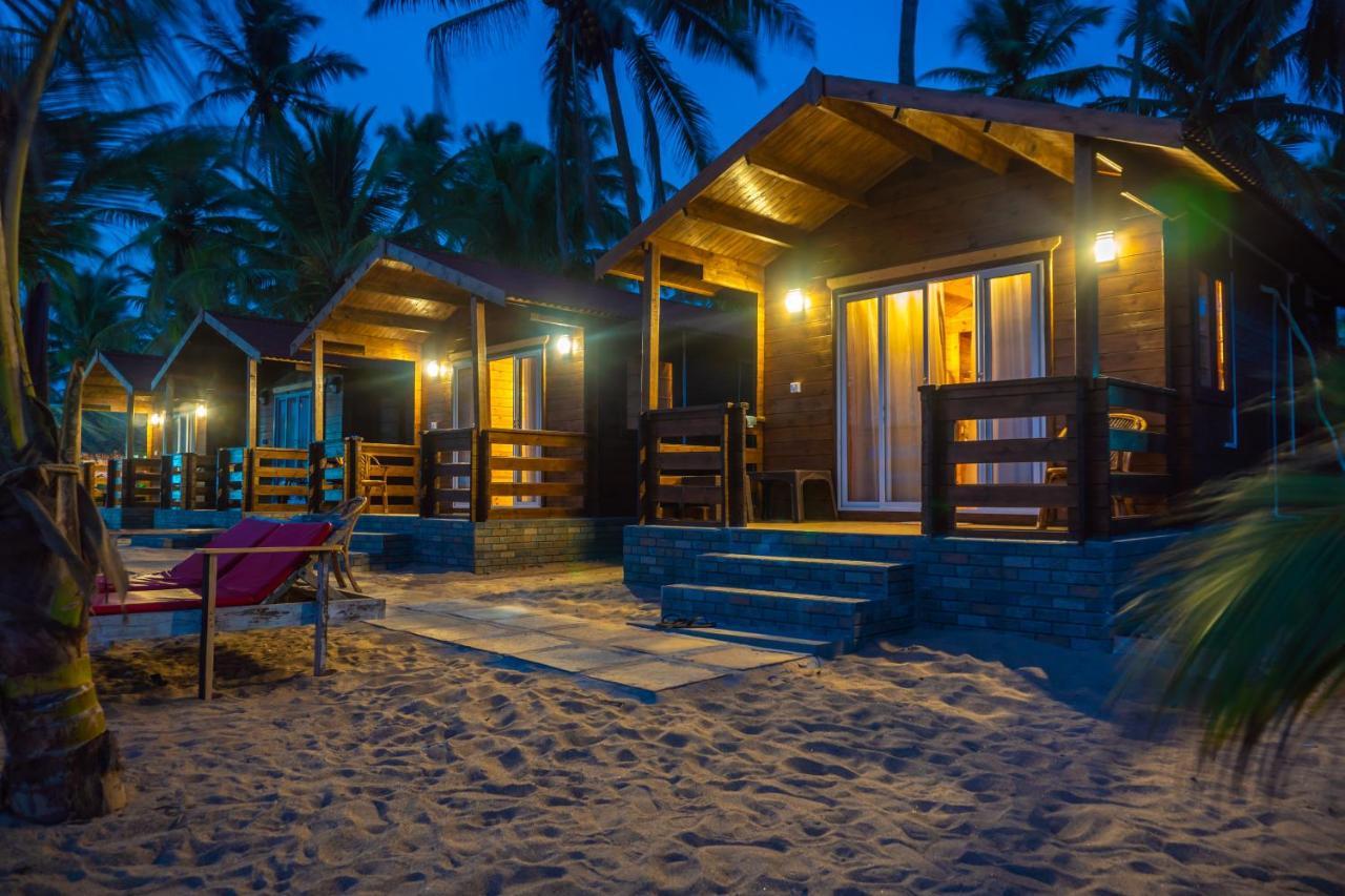 Vista Praia Beach Resort 안주나 외부 사진