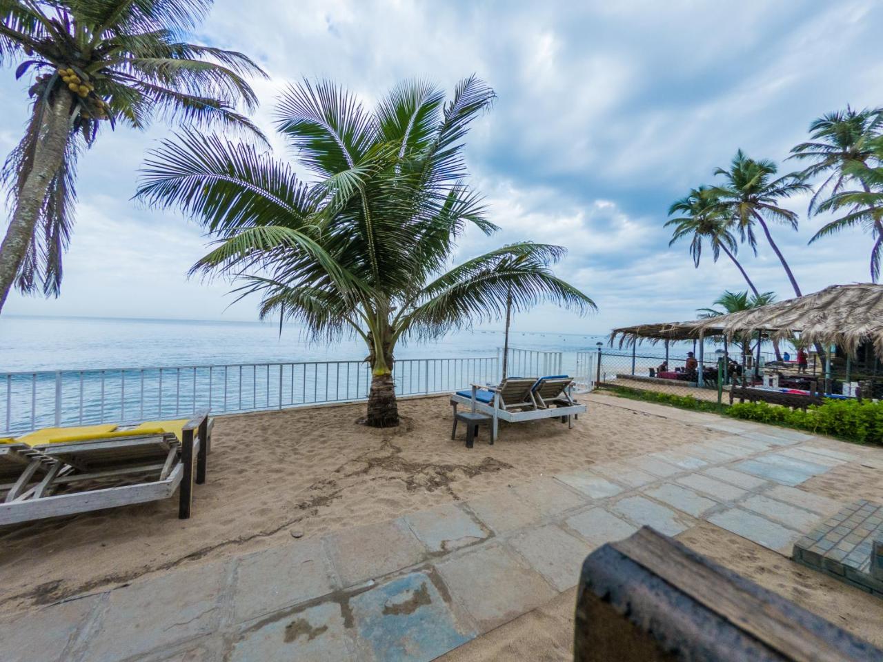 Vista Praia Beach Resort 안주나 외부 사진